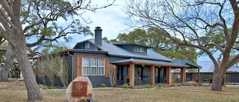 Bergheim Ranch- Front