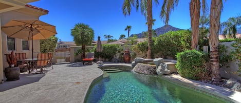 South/West facing home with stunning Mountain Views, Salt Water Pool & Spa