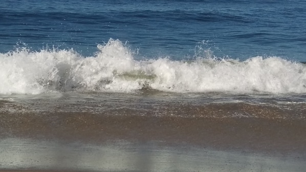 Ocean waves, sands, and fun!