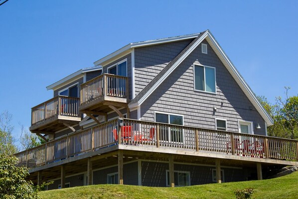 Welcome to West Shore House!
The house sits up on the hill to allow for perfect views over Harpswell Sound.