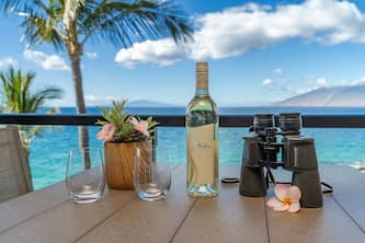 401 - 2 Bedroom High End Breathtaking Ocean Views - 40 feet from the water!