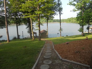 Beautiful lake front home with and awesome view!!