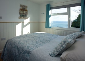 Master bedroom with sea view