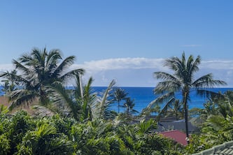 Steps from Poipu Beach, Full A/C, beautiful Manualoha condo w/Ground Floor Entry
