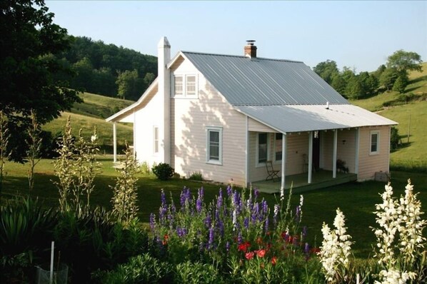 view of cottage from back garden