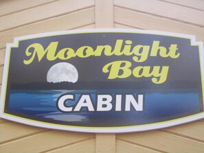 welcome sign