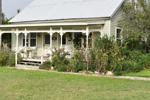 Front of x g.   
Mmmkmm v 
