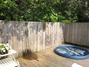 Hot Tub & Outdoor Shower