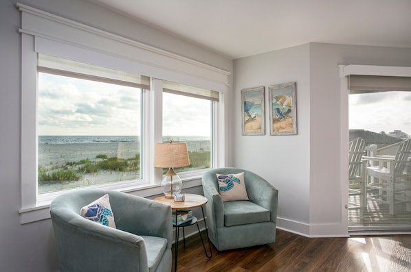 Welcome to Sea la Vie!
