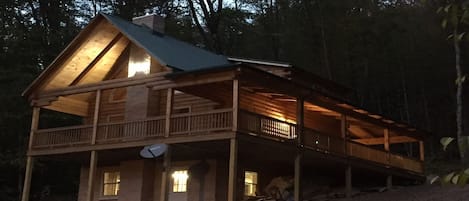 Arroyo cabin at Dusk