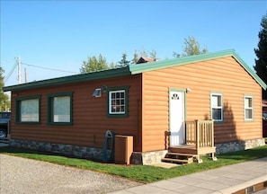 Gallatin Cabin's west deck entrance