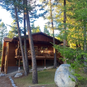 Perfect Cabin for families, couples & dogs, minutes from a soak in Hot Springs 