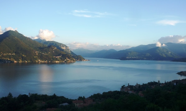 Lake view, Bellaggio and Varenna in the distance