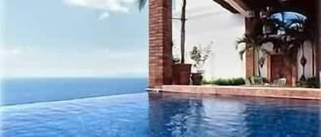 infinity pool