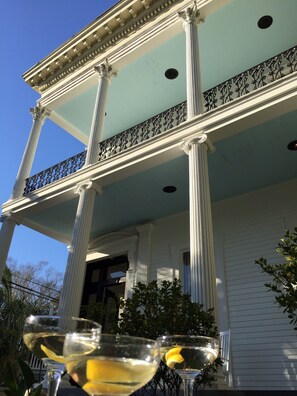 New Orleans Living..