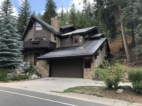 Highline Mountain Retreat- View from Gore Creek Drive
