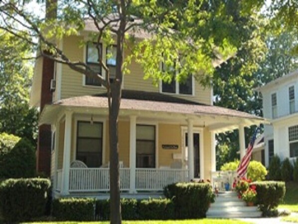 Main Image