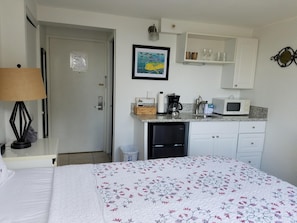 Kitchenette in studio