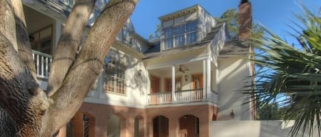 Enclosed Private Courtyard and Large Pool