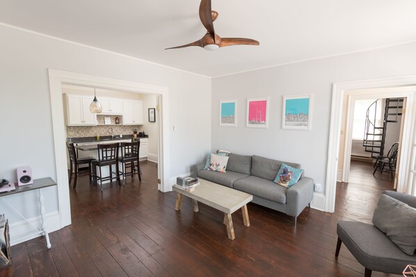 Bridge Street - Prince Edward County | Welcome to the Dans