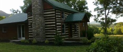 1850's Massanutten Springs Cabin
Part of cabin-Originally built Feb 16th, 1850