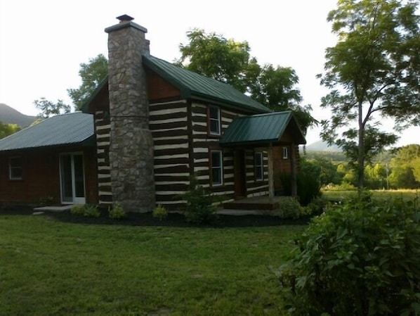 1850's Massanutten Springs Cabin
Part of cabin-Originally built Feb 16th, 1850