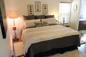 master bedroom, king size bed