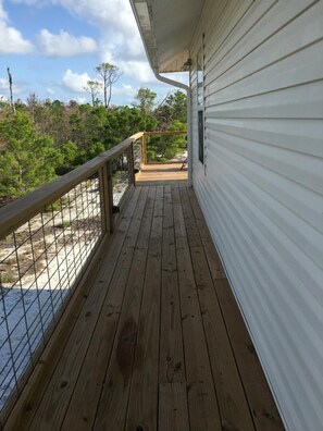 Walkway to Back Deck