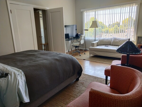 Quiet Apartment full of light and air.