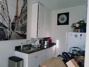 Large Kitchen fully stocked