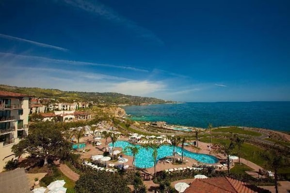 2-BR Luxury Oceanside Casita just Steps Away from Pools & Resort Amenities!
