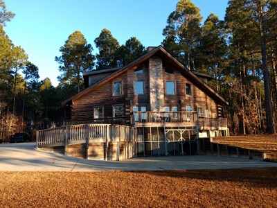 Luxurious Log Cabin On The Lake Get Away From It All To The Hideaway Harrells