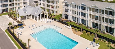 Fabulous pool and deck!