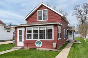 Front view of Lake Pepin Cottage, driveway to the left of house for parking
