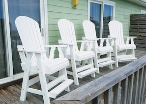 Upper deck viewing chairs