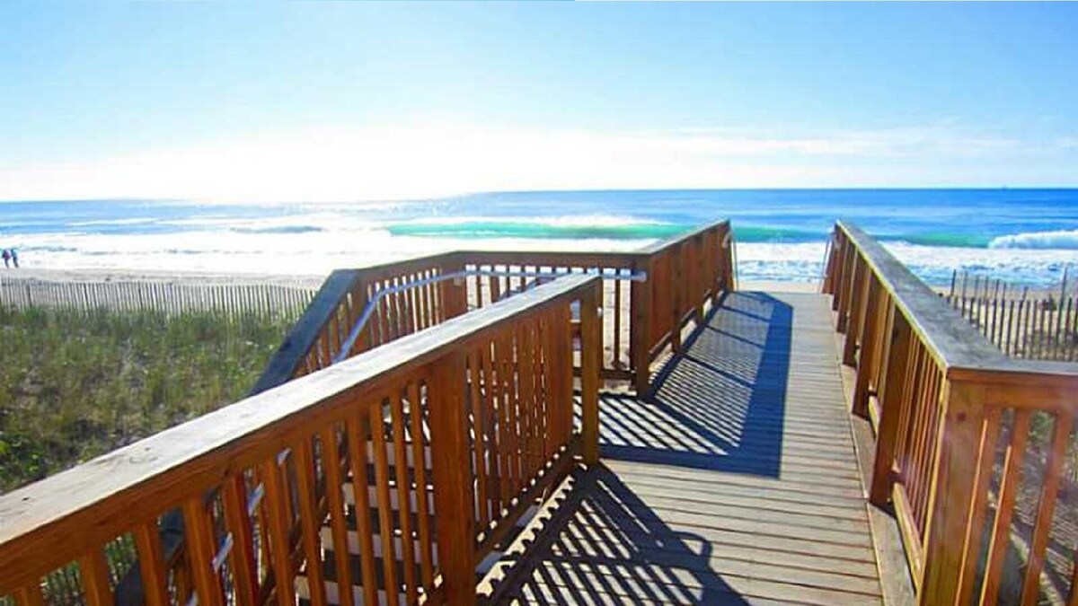 Sells Out Every Summer-Walking Distance to Fire District Beaches!