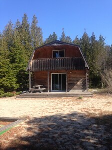 3 Bedroom 2 Story Cottage, On A Stunning Private Sand Beach