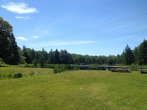 Frenchman's Pond - 100 meters from the house