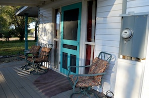 Peaceful easy Front Porch