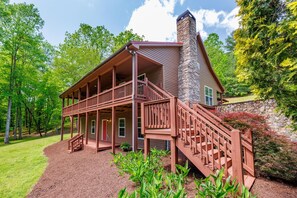 Beautiful entrance or a back drive is available to prevent climbing stairs.