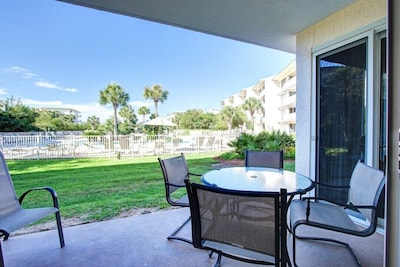 2 BR/2 BA-Pool Side-High Pointe Beach Resort -1st Floor - Beach Service INCLUDED