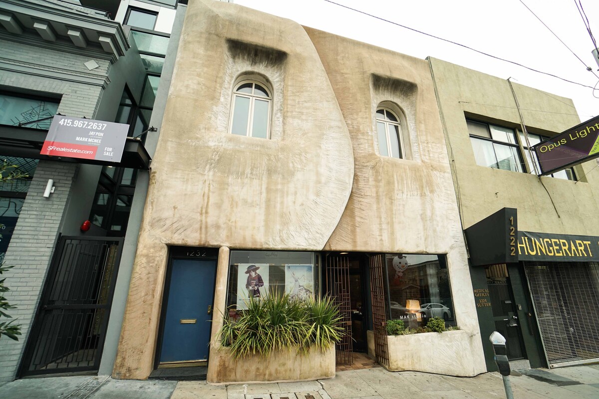 Main Image