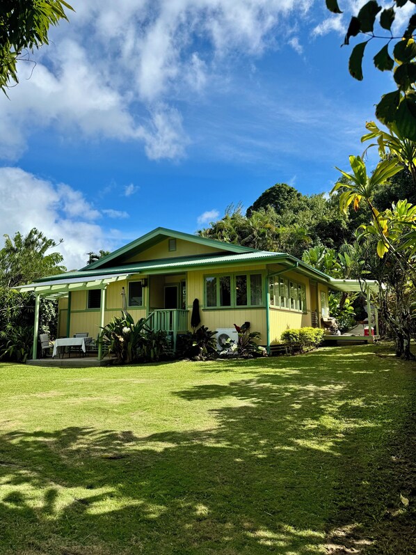 Magical Kauai Cottage