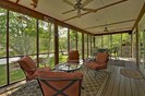 Large screened in porch with wonderful views! Only 50 feet from the river.