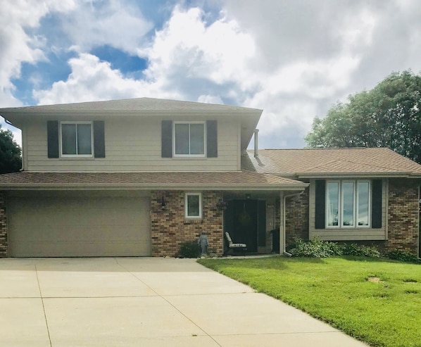 Quiet cul de sac with family friendly home