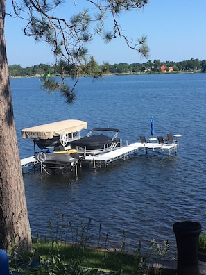 Dock and sundeck layout. Additional Sundeck and chairs not in this photo