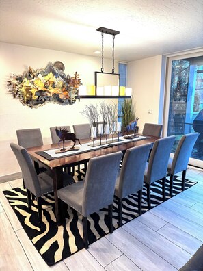 Dining area with expandable table & seating for 10