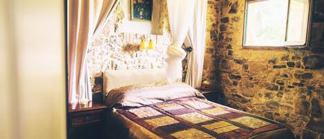 The bedroom in La Tinaia