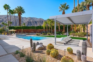 A desert paradise with sensational western mountain views of San Jacinto