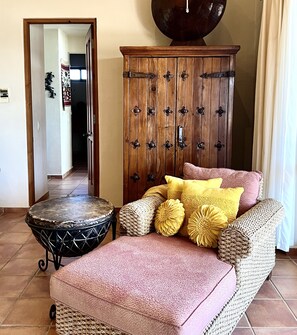 Master Bedroom sitting area 